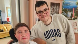 Karol e Emanuele, compagni di banco e Alfieri della Repubblica: "Vinca sempre l'altruismo"