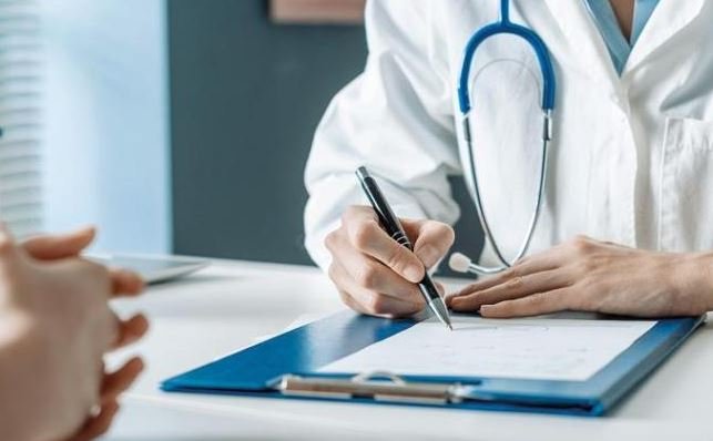 Liste d'attesa 'truccate': licenziato dirigente medico Asl in Puglia per un sistema parallelo per le visite.