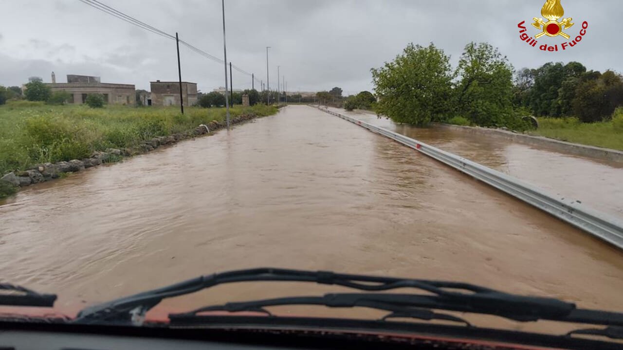 Maltempo in Puglia, richiesta di stato di emergenza per un "evento climatico estremo"