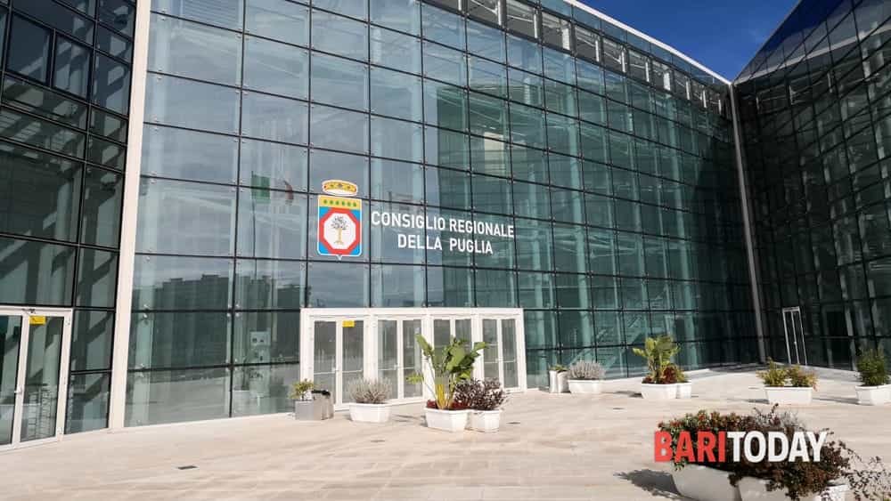 Scatta il risiko delle nomine in Regione Puglia: partono i bandi per i nuovi direttori delle Agenzie