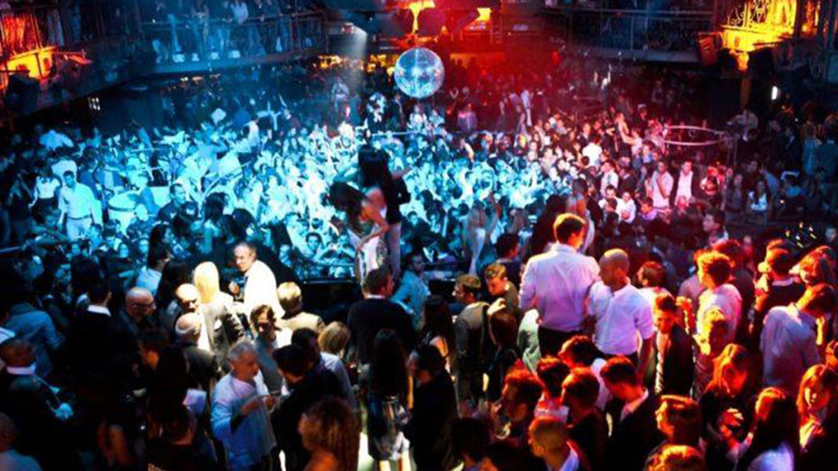 Spari in una discoteca a Bisceglie: muore un 43enne