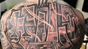 Tatuaggio scandalo: in Puglia stretta sui contributi ai festival con bando riservato ai grandi eventi.