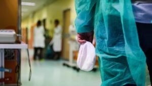 Troppi pazienti fuori regione per le cure: la Puglia prepara un piano per il recupero della mobilità passiva