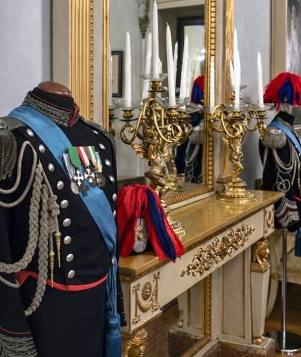 uniformi uniformi