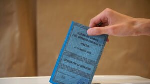 Amministrative: seggi aperti alle 7, si vota fino alle 15, poi inizia lo spoglio.