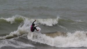 Azzurrini tra le onde: spettacolo in Toscana con il Grom Search