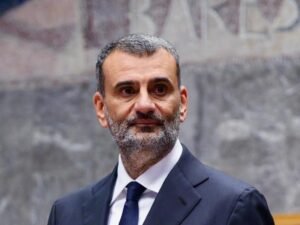 Buco nella sanità: la manovra di Decaro sulle tasse dei pugliesi prevede aumenti fino a 66 euro. «Da Roma sono venuti a dirmi "vergogna"»