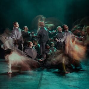 DAB Festival 2026: Bari capitale della danza contemporanea con sette spettacoli al Teatro Piccinni tra prime nazionali ed eventi urbani.