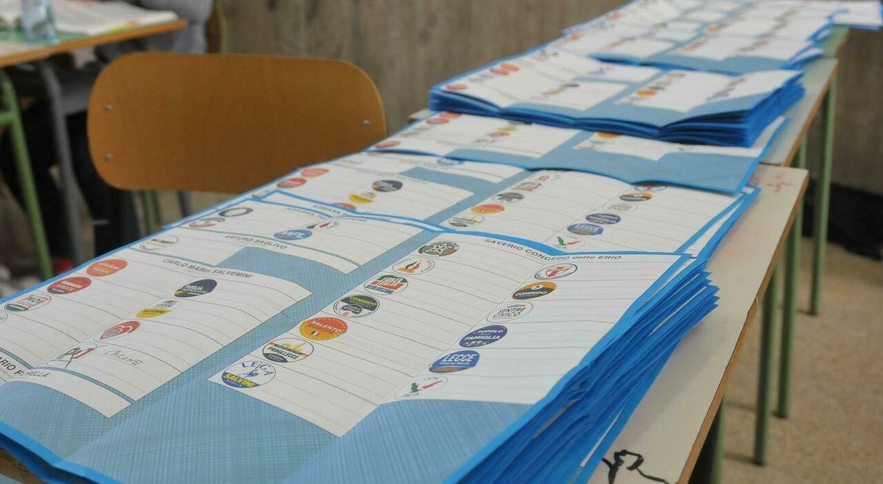 Elezioni comunali in Puglia: affluenza al 13,47% alle ore 12, con un leggero calo rispetto alle precedenti consultazioni.
