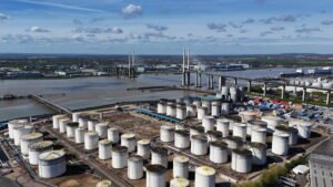 I mercati credono nella pace in Medio Oriente: Borse in rally, crollano il petrolio e il gas.