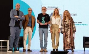 Michele Mari vince la tredicesima edizione del Premio Strega Giovani.
