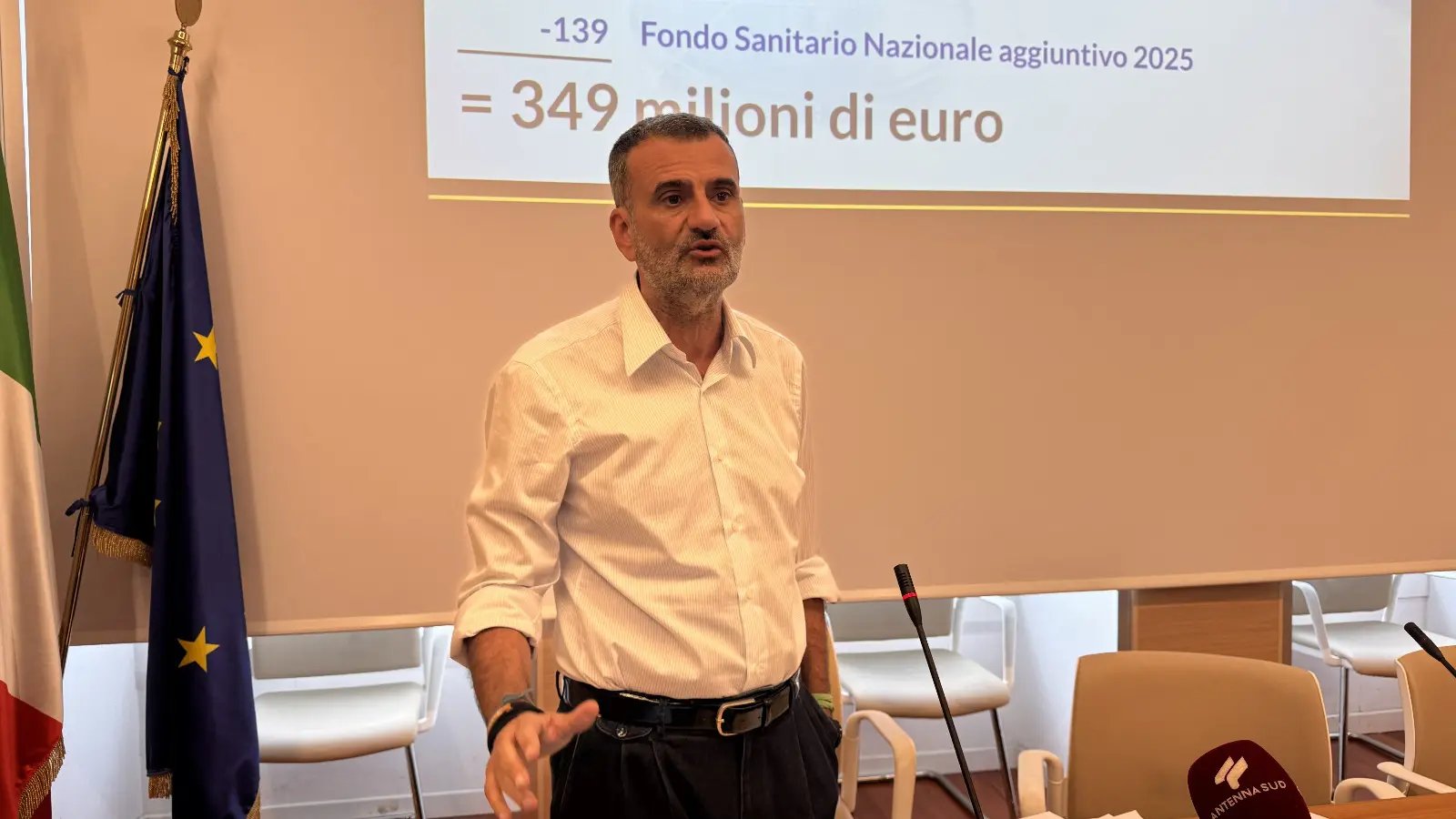 Puglia, aumenta l'addizionale Irpef per sanare i conti della Sanità: Decaro la definisce «necessaria»