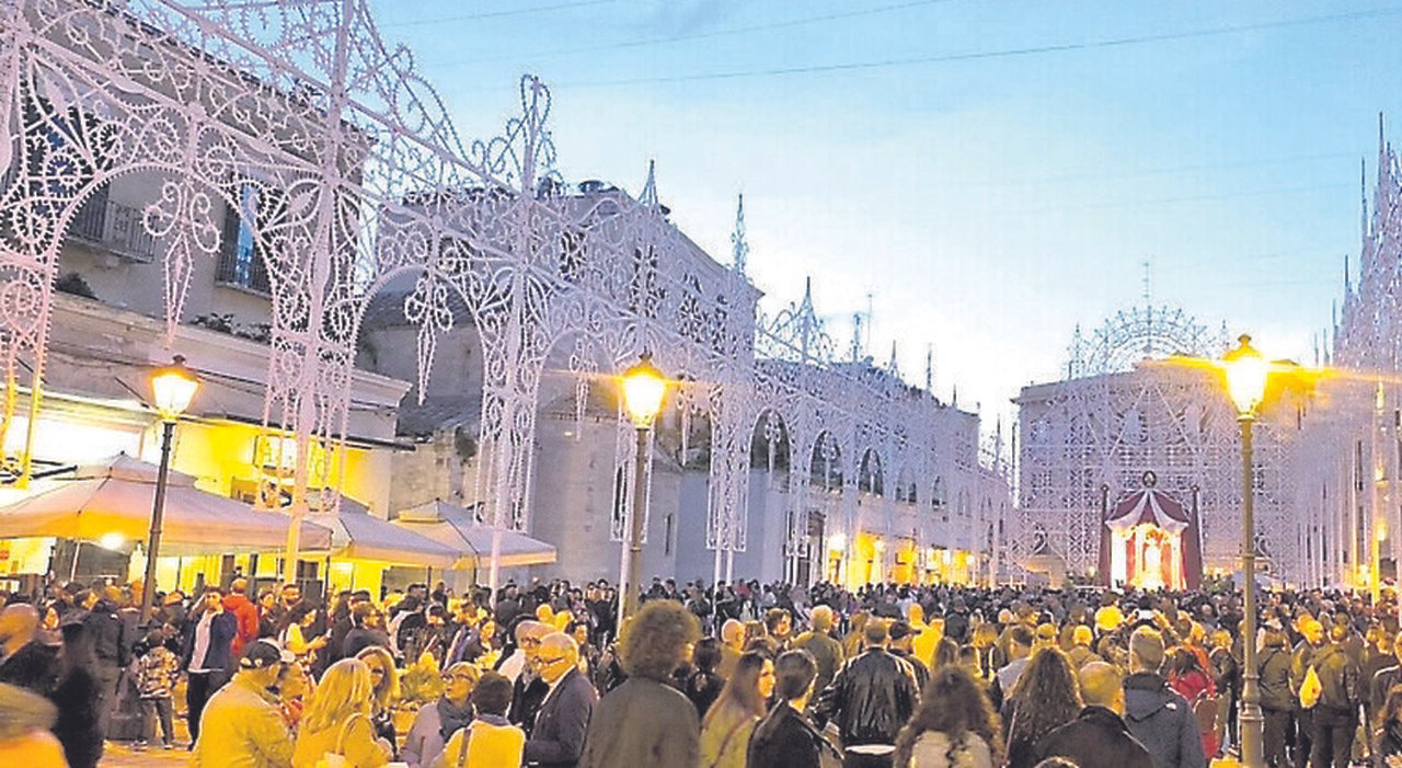 San Nicola, oggi la statua torna in cattedrale: processione e eventi in programma.