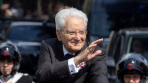 2 Giugno, 80 anni della Repubblica: Mattarella: "Siamo il risultato di tante migrazioni e non ci dispiace affatto"