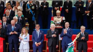 2 giugno: l'omaggio di Meloni e della politica, polemica sulle assenze
