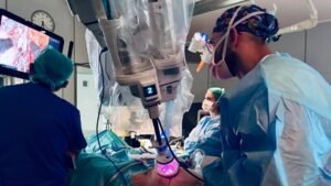 Al Policlinico di Bari eseguito il primo trapianto di rene in Italia con accesso unico