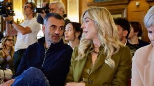 Buco in sanità: Decaro firma per l'aumento dell'Irpef, con un costo fino a 100 euro al mese. Inizia lo smantellamento dell'ex ospedale Covid.