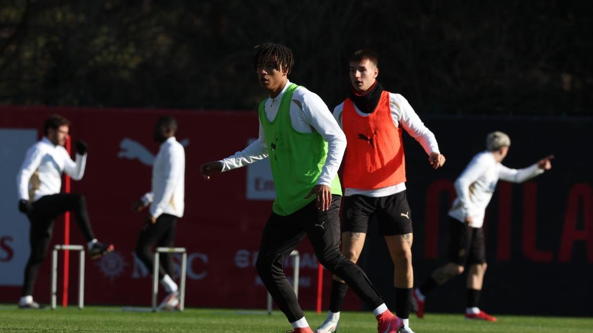 Camarda, Zeroli, Comotto e gli altri giovani del Milan: restano o partono? Anche loro sono nel limbo.