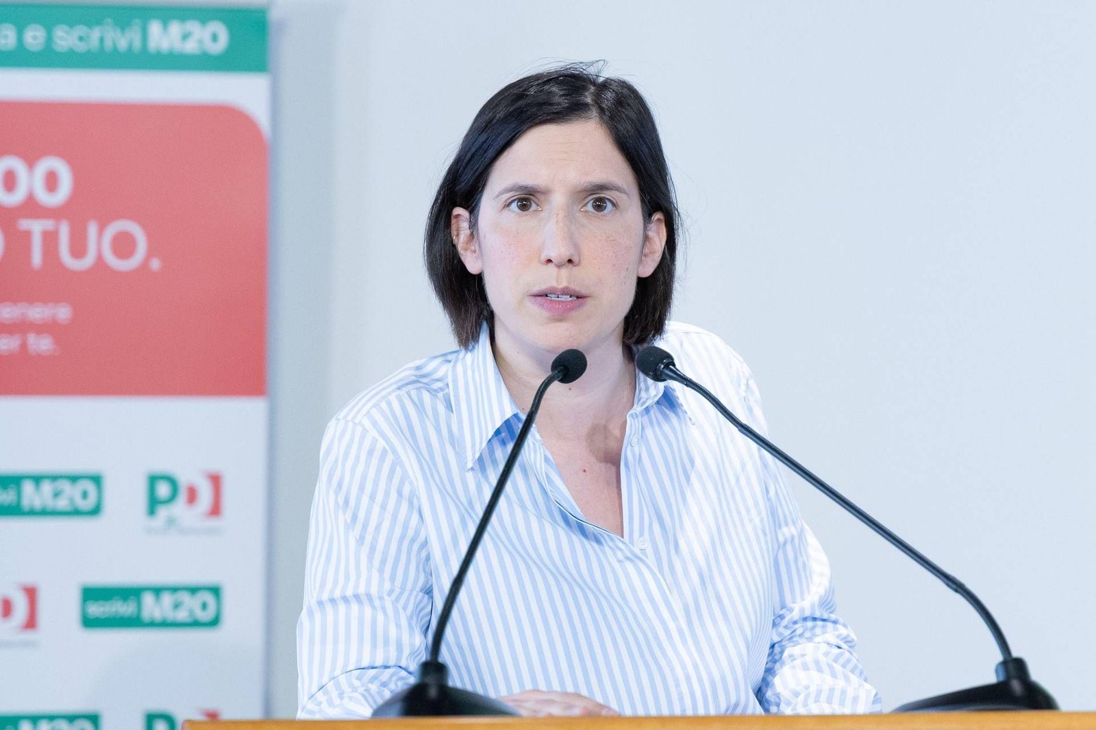 Elezioni amministrative: Schlein attacca Meloni con una battuta