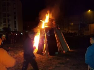 Falò, luminarie e fuochi rituali: la Regione Puglia stanzia 120.000 euro per le feste tradizionali