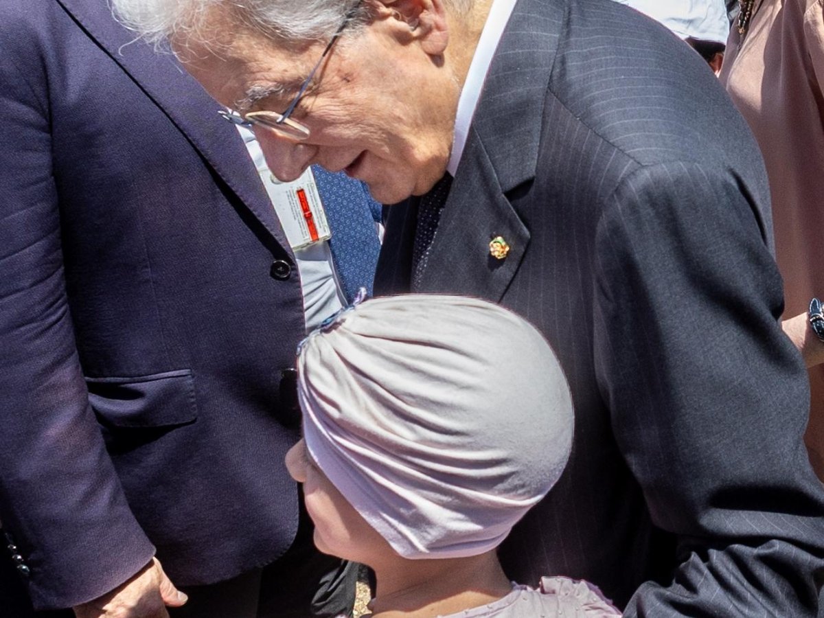 Festa della Repubblica: la piccola Sofia conquista il Colle durante l'apertura dei Giardini del Quirinale, da Sinner a Mattarella.