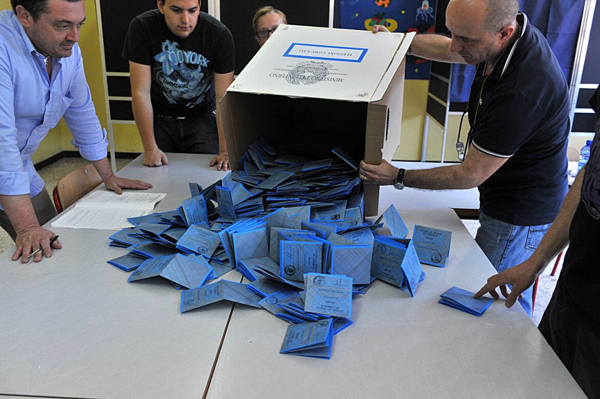 Le città al voto: sinistra in vantaggio a Chieti, Agrigento e in Puglia