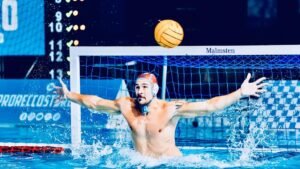Lo scatto della Pro Recco: 1-0 nella finale scudetto contro il Brescia