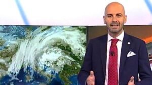 Meteo in Puglia: l'anticipo d'estate è in pausa con rischio di temporali e grandine, ma il caldo persiste.