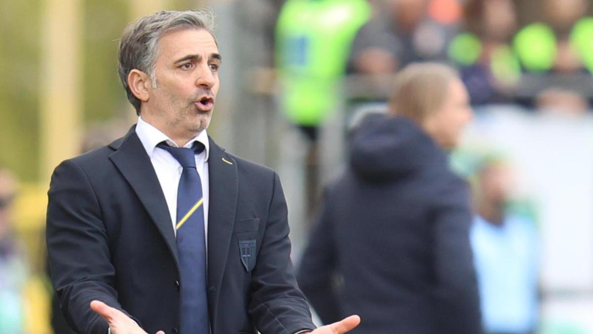 Serie B: rivoluzione totale tra allenatori e direttori sportivi, con un'asta per Pecchia.